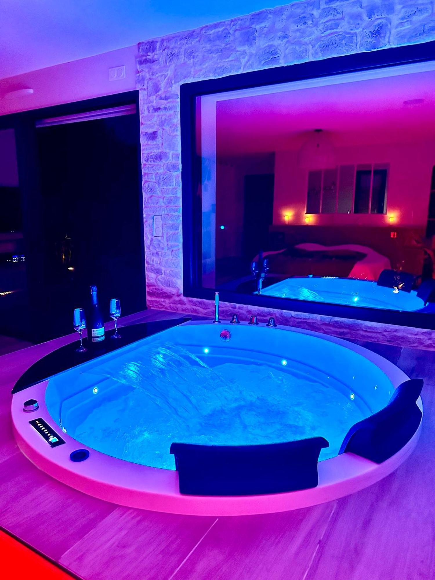 Les Suites Du Payre - Suite Romance Saint-Hilaire-de-Talmont Exteriér fotografie