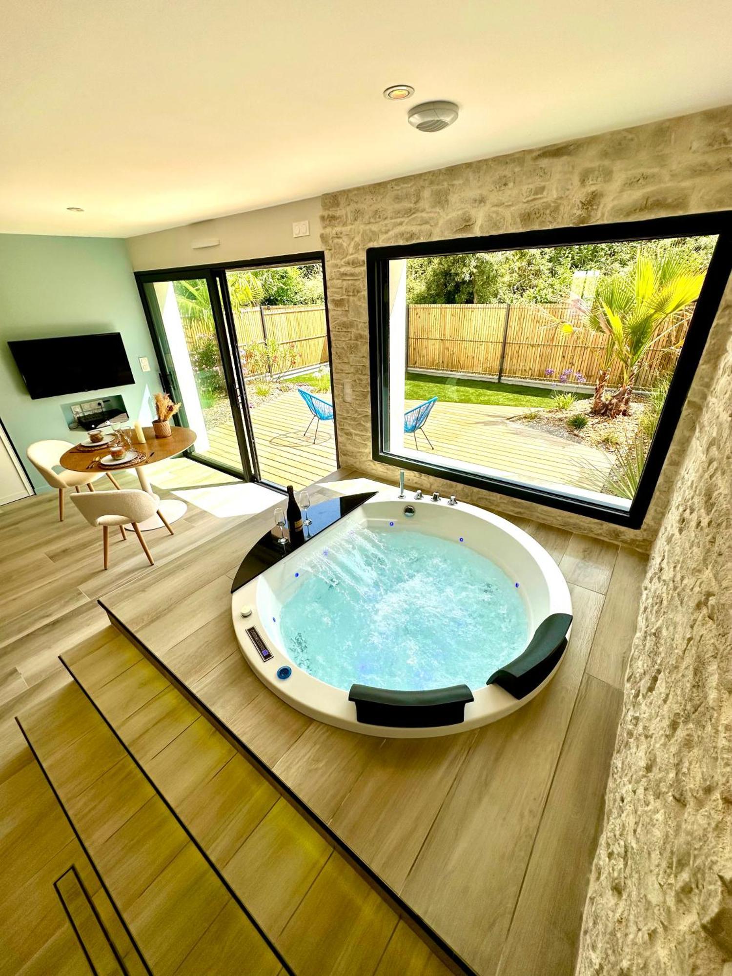 Les Suites Du Payre - Suite Romance Saint-Hilaire-de-Talmont Exteriér fotografie