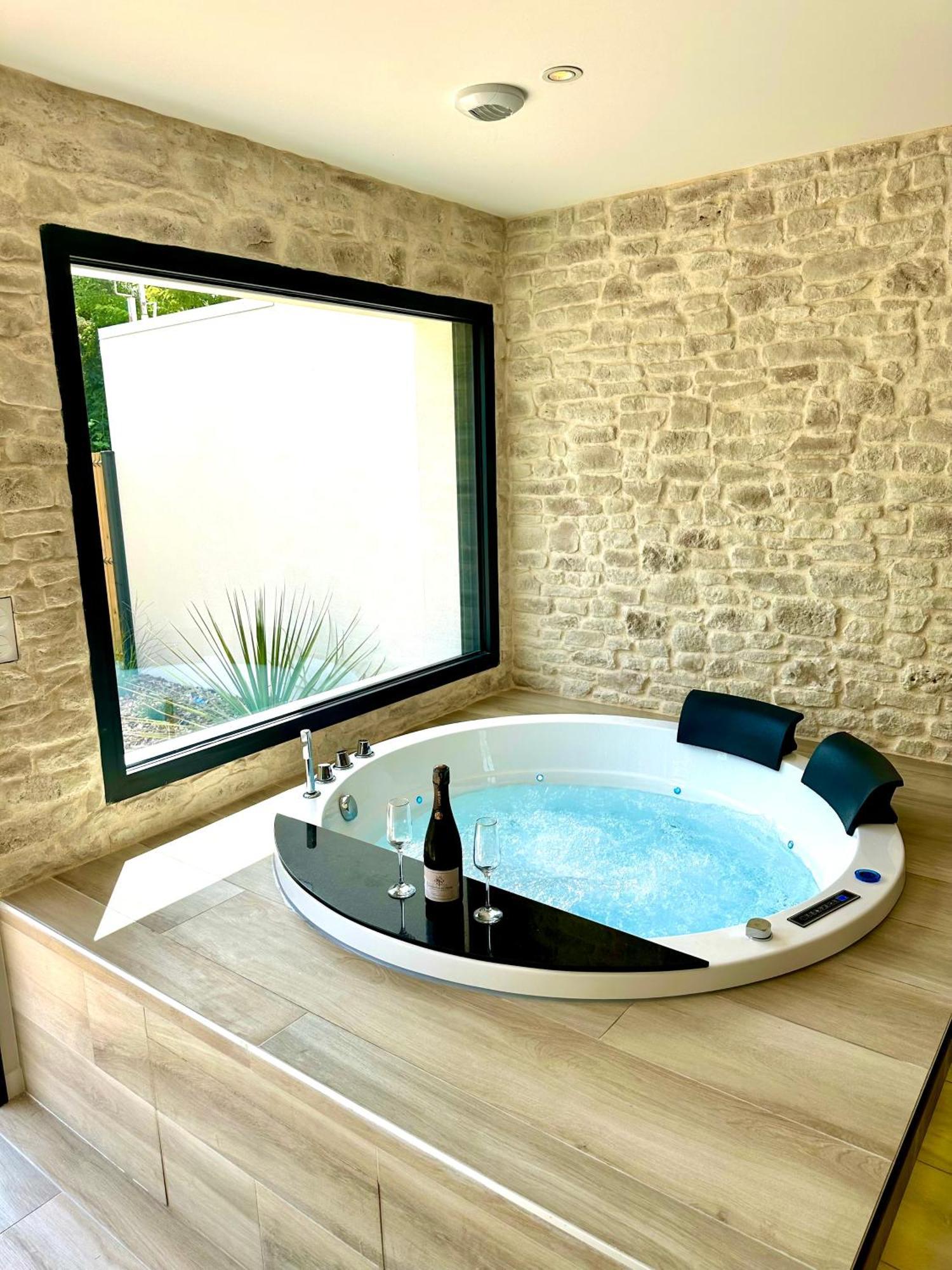 Les Suites Du Payre - Suite Romance Saint-Hilaire-de-Talmont Exteriér fotografie