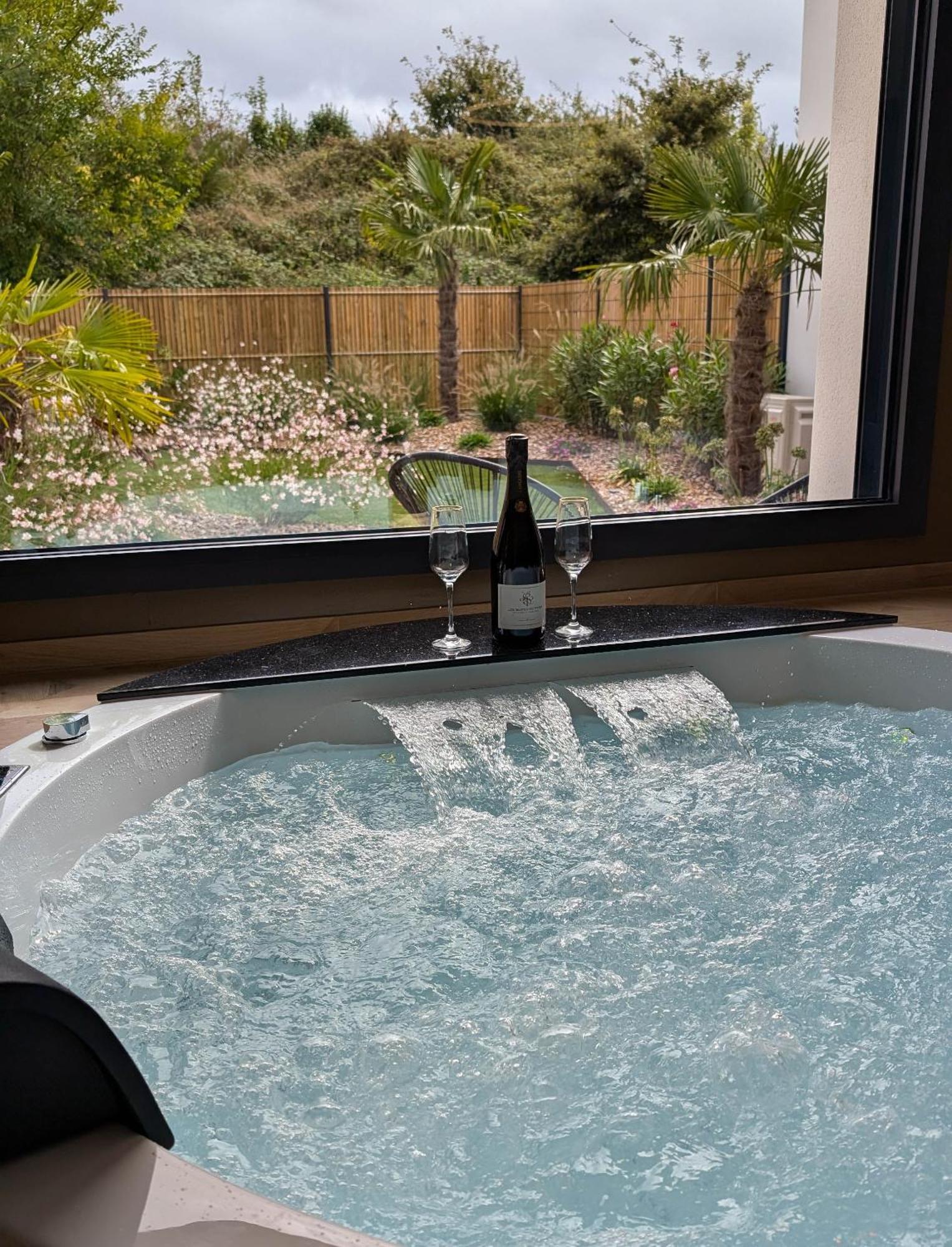 Les Suites Du Payre - Suite Romance Saint-Hilaire-de-Talmont Exteriér fotografie